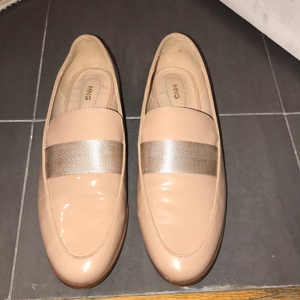 Pink/tan loafers